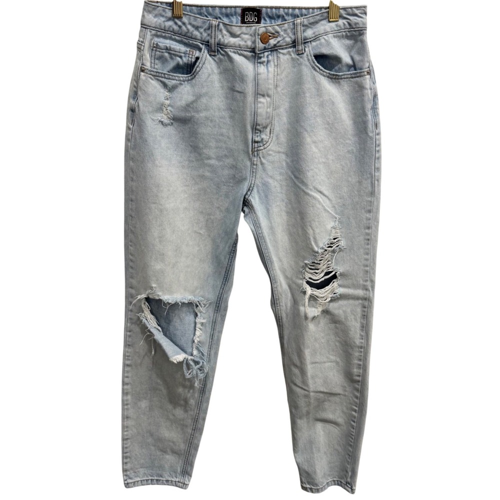 BDG Urban Outfitters High-Rise Mom Jeans‎ Light Wash Distressed 28